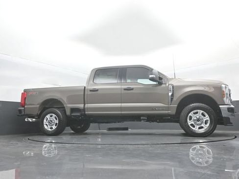 New 2026 Ford F250 XLT w/ FX4 Off-Road Package AWD/4WD image 30