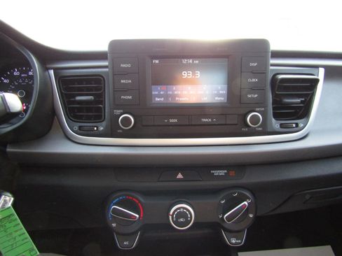 Used 2018 Kia Rio S image 12