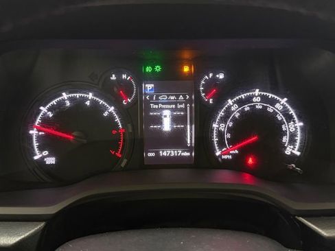 Used 2021 Toyota 4Runner SR5 AWD/4WD image 16