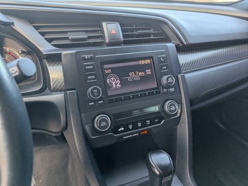 Used 2018 Honda Civic Sport image 17