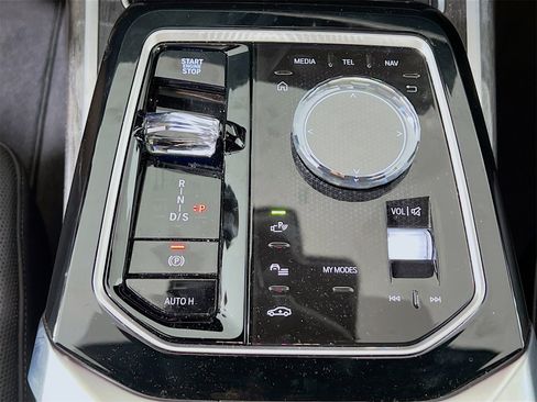 Used 2025 BMW 740i xDrive 740i xDrive image 20