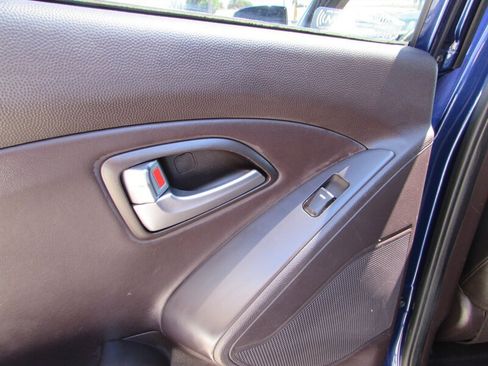Used 2012 Hyundai Tucson GLS FWD image 23