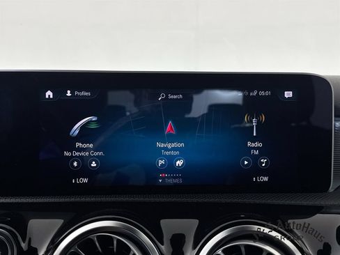 Used 2019 Mercedes-Benz A 220 w/ Premium Package image 18