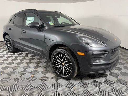 New 2026 Porsche Macan image 9