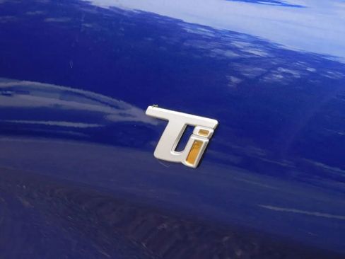 Used 2023 Alfa Romeo Stelvio Ti image 15