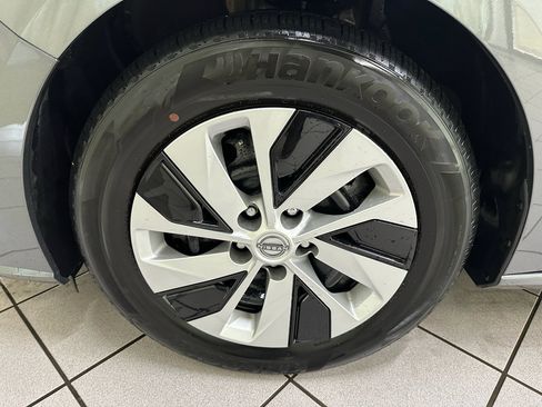 Used 2025 Nissan Altima 2.5 S FWD image 16