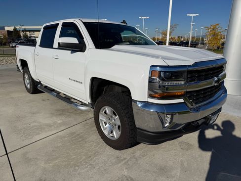 Used 2018 Chevrolet Silverado 1500 LT w/ All Star Edition image 3