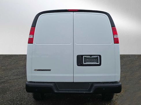 Used 2025 Chevrolet Express 2500 Extended w/ Driver Convenience Package RWD image 4