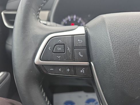 Used 2023 Toyota Highlander XLE image 26