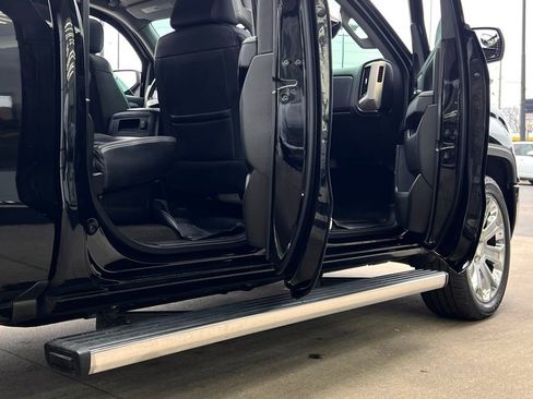 Used 2017 GMC Sierra 1500 Denali w/ Denali Ultimate Package image 30