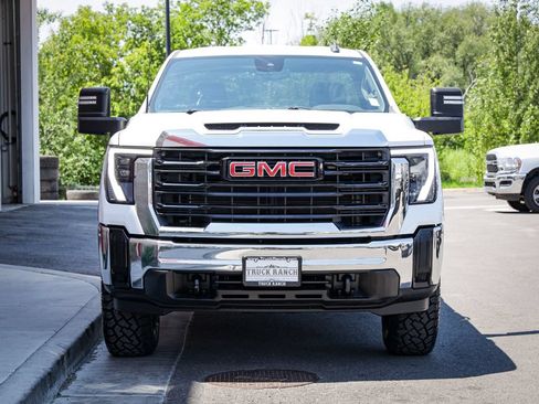 Used 2024 GMC Sierra 2500 Pro w/ 1SA Pro Safety Plus Package AWD/4WD image 9