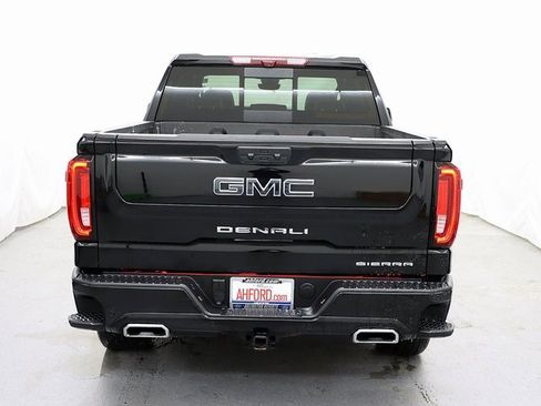 Used 2025 GMC Sierra 1500 Denali Ultimate image 8