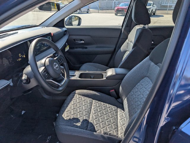 Used 2026 Nissan Kicks SV w/ Cold Weather Package AWD/4WD image 14