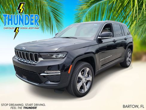 New 2025 Jeep Grand Cherokee Limited w/ Trailer Tow Package image 2