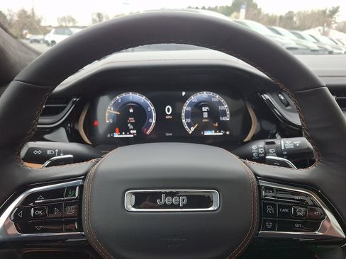 New 2026 Jeep Grand Cherokee Summit image 19