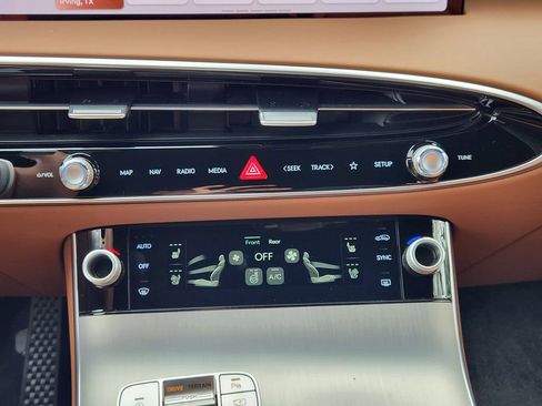 New 2026 Genesis GV70 2.5T Advanced image 13