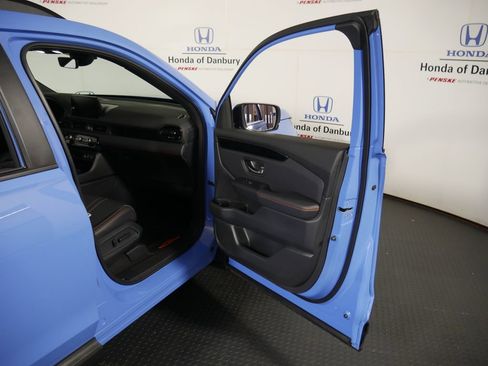 Used 2024 Honda Pilot TrailSport image 7