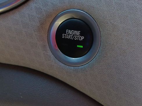 Used 2020 Chevrolet Malibu LT image 12