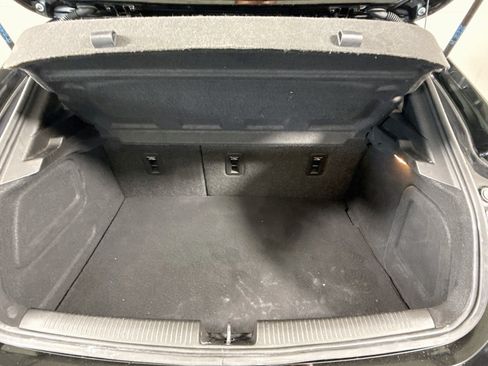Used 2017 Chevrolet Cruze LT w/ Convenience Package FWD image 35
