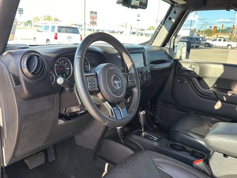 Used 2017 Jeep Wrangler Unlimited Sahara AWD/4WD image 43