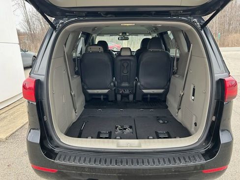 Used 2015 Kia Sedona EX image 8