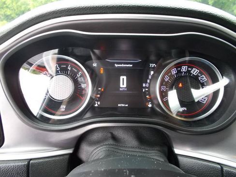 Used 2019 Dodge Challenger SXT RWD image 33