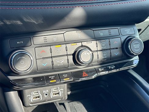 Used 2023 Dodge Durango R/T w/ Trailer Tow Group IV image 16