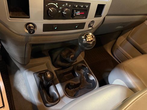 Used 2006 Dodge Ram 2500 Truck Laramie w/ Trailer Tow Group image 29