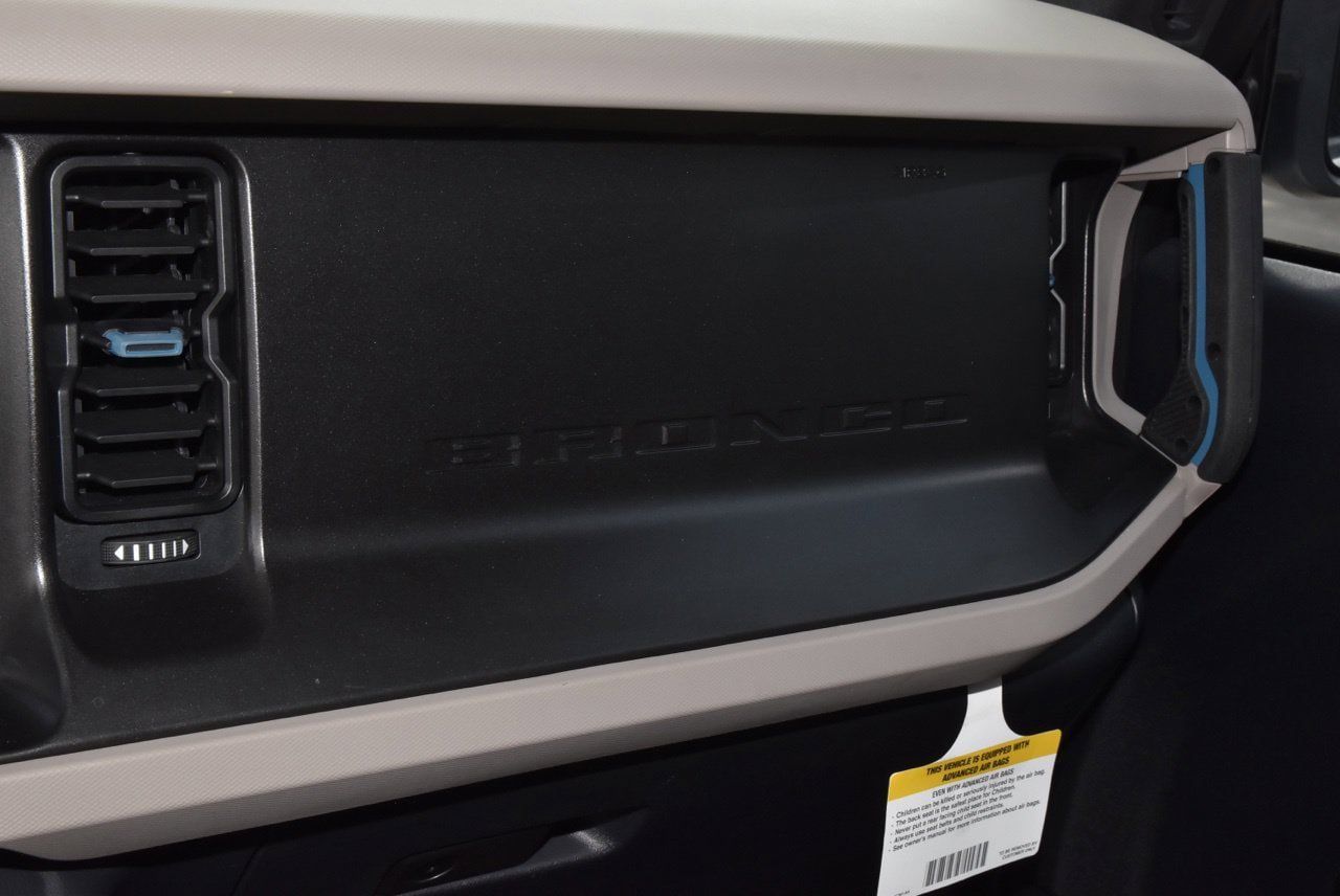 Used 2022 Ford Bronco Wildtrak AWD/4WD image 36