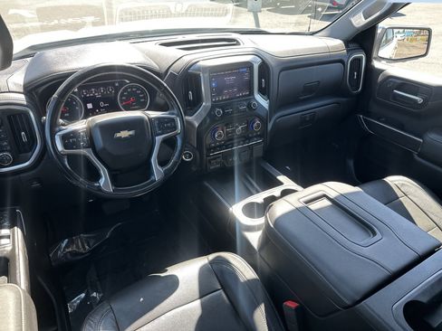 Used 2019 Chevrolet Silverado 1500 LTZ w/ LTZ Premium Package image 8