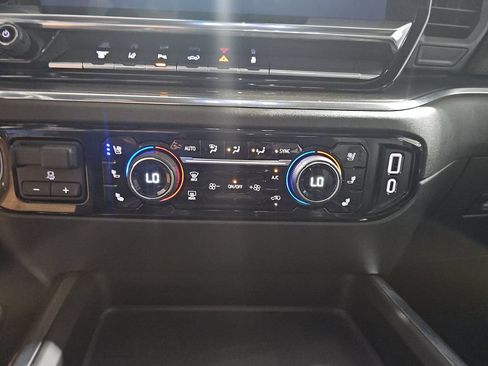 Certified 2024 Chevrolet Silverado 2500 High Country w/ High Country Premium Package AWD/4WD image 25