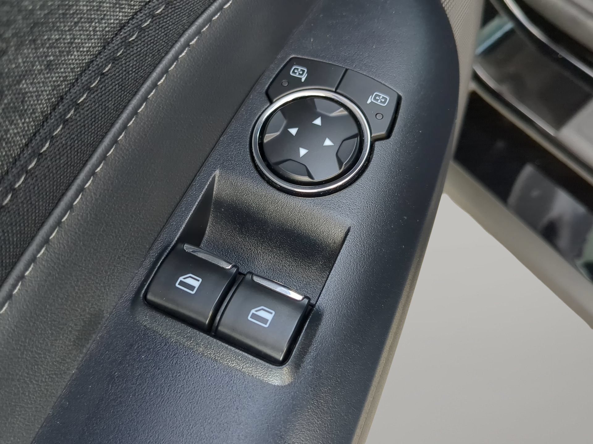 Used 2025 Ford Mustang GT RWD image 54