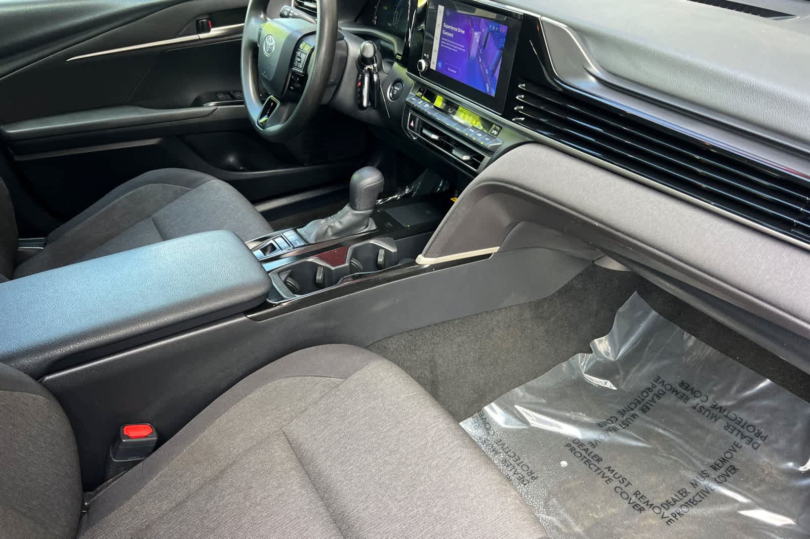 Used 2025 Toyota Camry LE FWD image 16