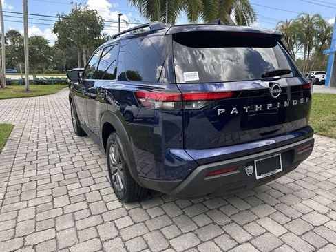 Used 2025 Nissan Pathfinder SV FWD image 34