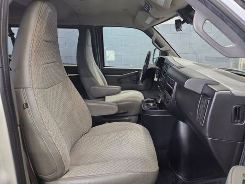 Used 2020 Chevrolet Express 3500 LT w/ LT Preferred Equipment Group image 35