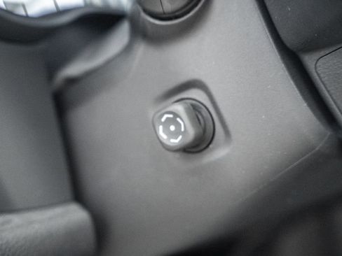 New 2026 Toyota Sienna Platinum image 48