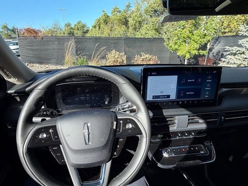 New 2026 Lincoln Corsair Reserve w/ Jet Appearance Package image 25