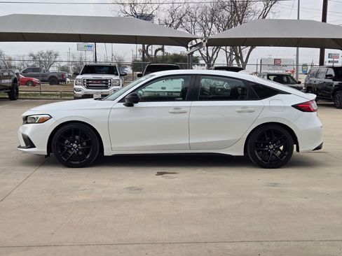 Used 2023 Honda Civic Sport image 6