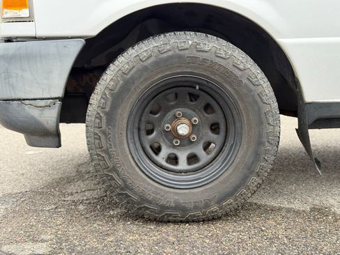 Used 2010 Ford Ranger XL RWD image 10