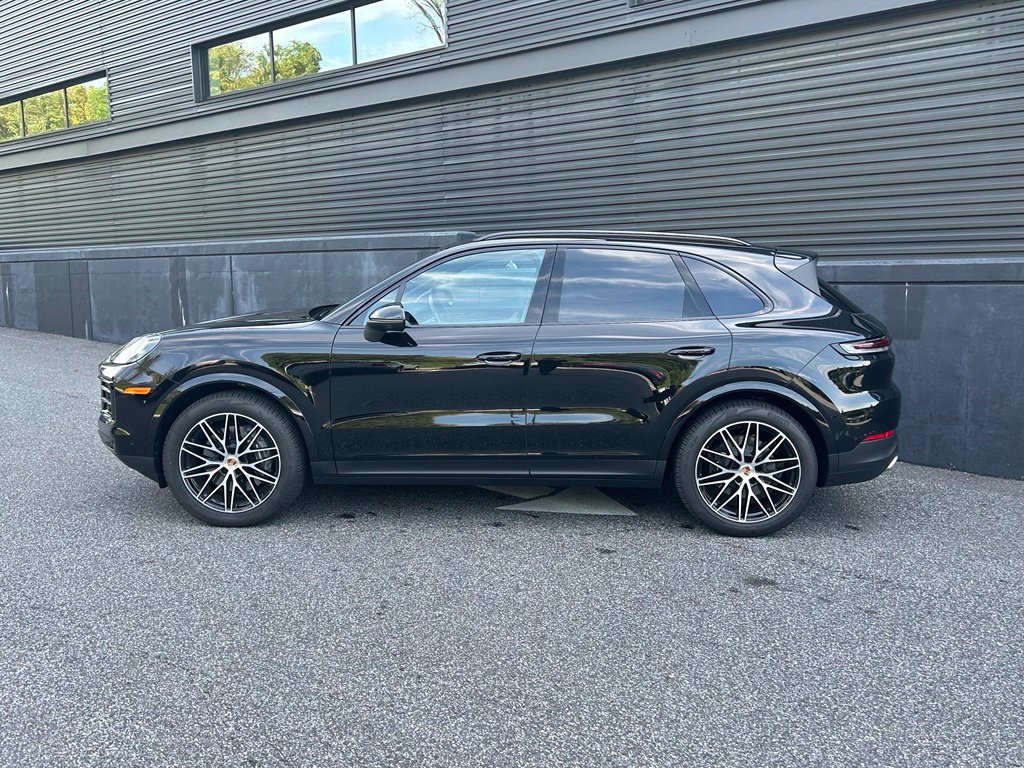 Certified 2026 Porsche Cayenne AWD/4WD image 7