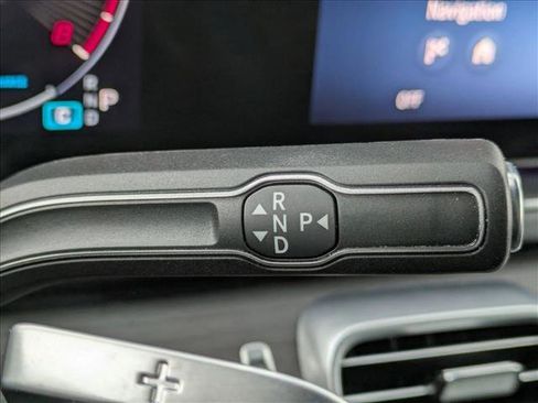 Used 2025 Mercedes-Benz GLE 350 4MATIC image 12