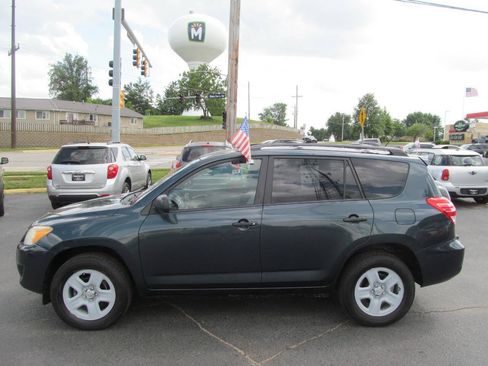 Used 2012 Toyota RAV4 4WD w/ Value Pkg image 2
