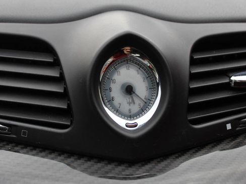 Used 2012 Maserati GranTurismo Sport RWD image 12
