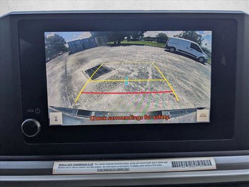 Used 2024 Toyota Tacoma SR5 AWD/4WD image 7