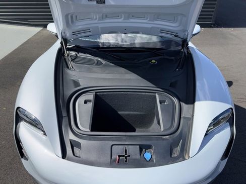 New 2024 Porsche Taycan GTS image 41