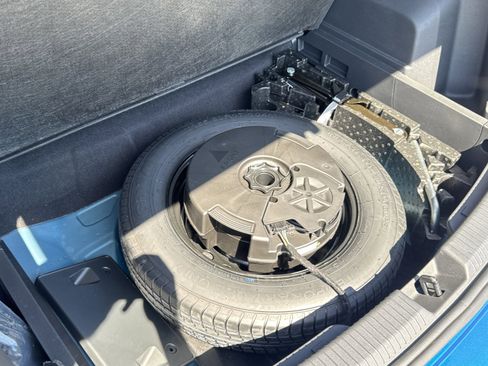 Used 2024 Volkswagen Atlas Cross Sport SEL Premium R-Line image 39