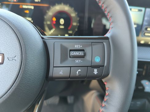 New 2026 Nissan Kicks SR w/ Cold Weather Package FWD image 17