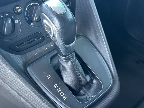 Used 2015 Ford Transit Connect XL FWD image 15