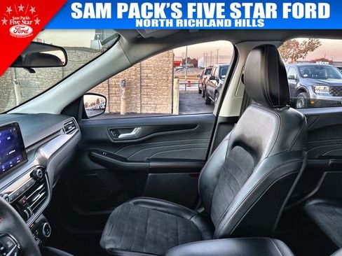 Used 2022 Ford Escape SEL w/ SEL Stealth AWD Package image 13