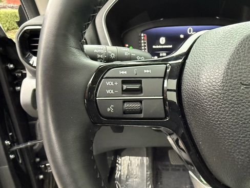 Used 2024 Honda Pilot Elite image 11